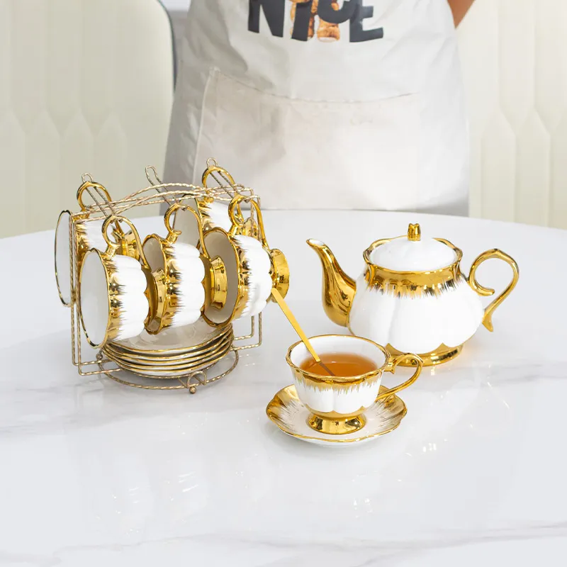 Керамический кофейный сервиз — английский чайный набор для дома в стиле лёгкой роскоши (2)