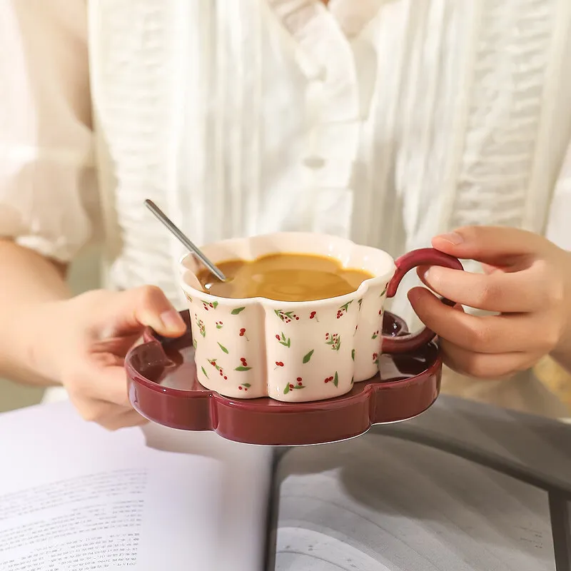 Набор кофейных чашек и блюдец — вишнёвый узор, изысканный послеобеденный чай (3)