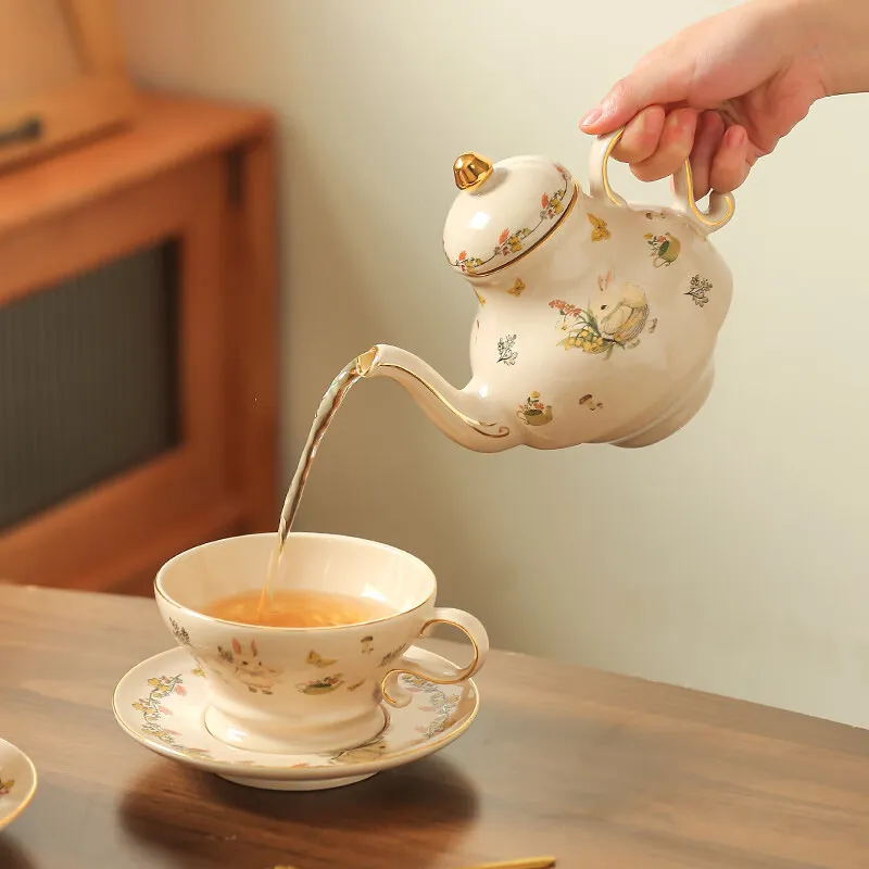 Чайник с куклой — английский набор для послеобеденного чая с чашками и блюдцами, подарок для женщин на день рождения или свадьбу (2)